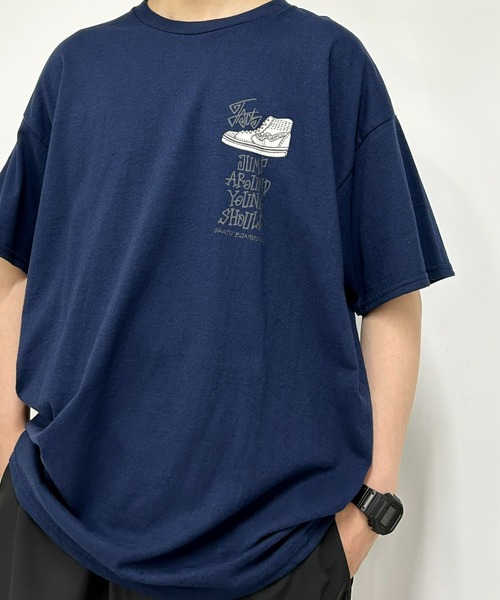 WHO'S WHO gallery（フーズフーギャラリー）の「COOPER FACT スニーカービッグTEE（Tシャツ/カットソー・レディース・ブラック/ホワイト/ブラウン/ベージュ/ネイビー/チャコールグレー・FREE）」の6枚目の写真