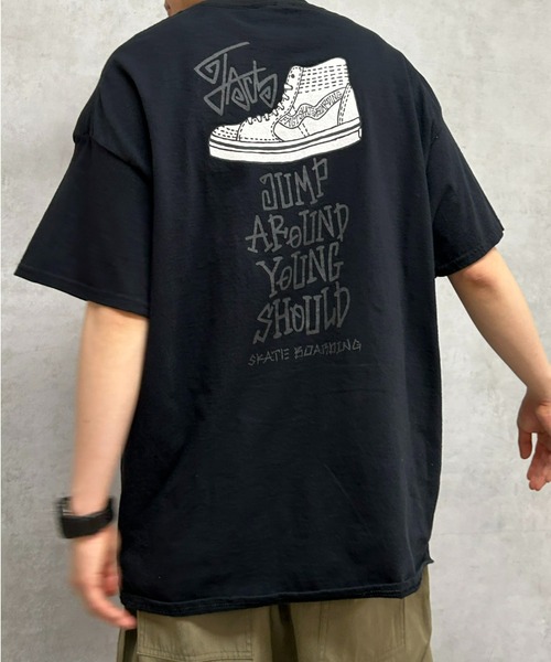 WHO'S WHO gallery（フーズフーギャラリー）の「COOPER FACT スニーカービッグTEE（Tシャツ/カットソー・レディース・ブラック/ホワイト/ブラウン/ベージュ/ネイビー/チャコールグレー・FREE）」の12枚目の写真