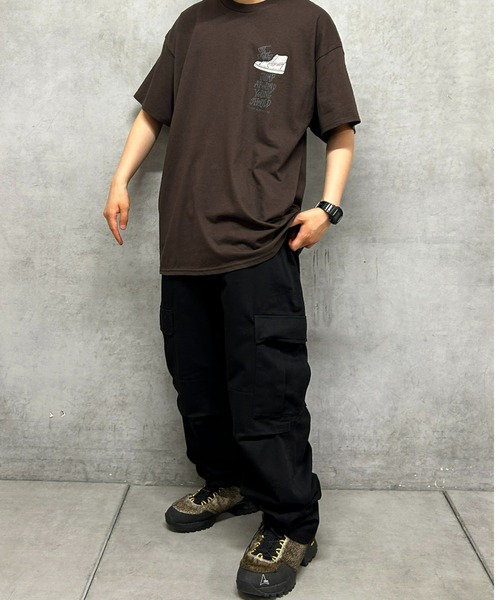 WHO'S WHO gallery（フーズフーギャラリー）の「COOPER FACT スニーカービッグTEE（Tシャツ/カットソー・レディース・ブラック/ホワイト/ブラウン/ベージュ/ネイビー/チャコールグレー・FREE）」の17枚目の写真