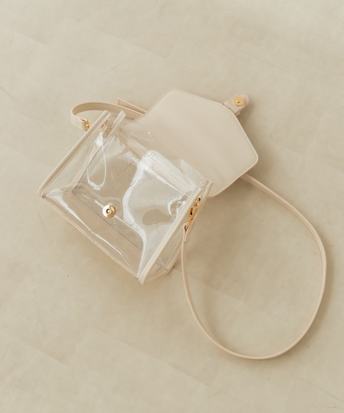 OLIVE des OLIVE（オリーブデオリーブ）の「オリジナルモノグラムPVCバッグ　1031120140（ショルダーバッグ・レディース・アイボリー/ブラック・FREE）」の12枚目の写真