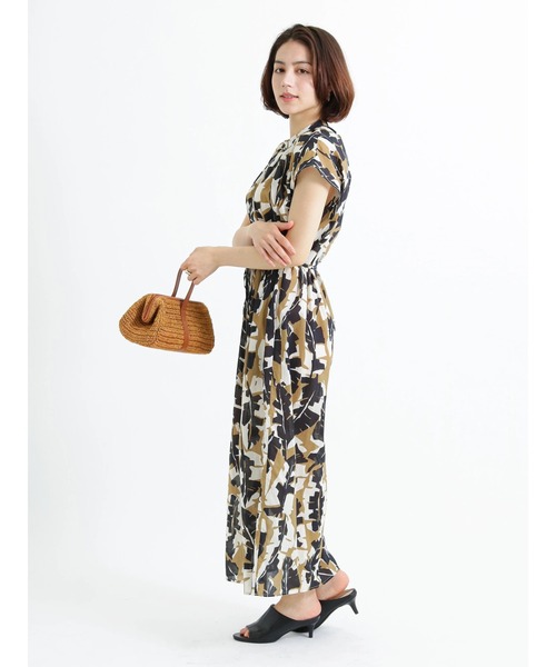 Te chichi CLASSIC(テチチクラシック)の「【Deveaux】コットンプリントワンピース(ワンピース・レディース・ベージュ/ネイビー・F)」の14枚目の写真