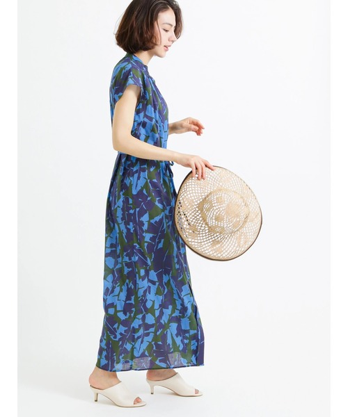 Te chichi CLASSIC(テチチクラシック)の「【Deveaux】コットンプリントワンピース(ワンピース・レディース・ベージュ/ネイビー・F)」の5枚目の写真