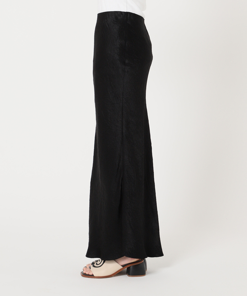 CITYSHOP(シティーショップ)の「SATIN LONG スカート(スカート・レディース・ブラック/シルバー・40/38/36)」の9枚目の写真
