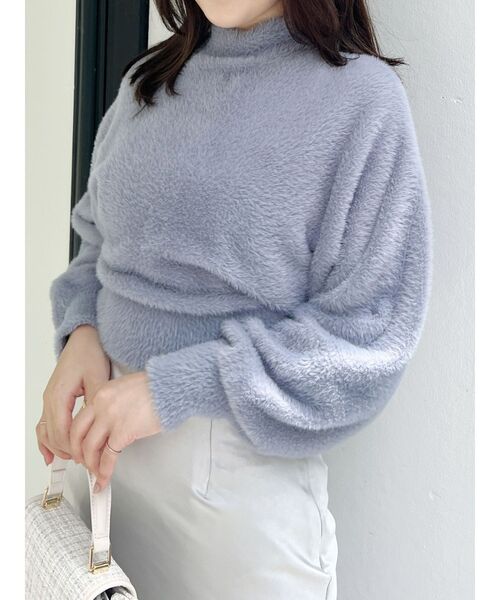 MERCURYDUO(マーキュリーデュオ)の「ハイネックミニシャギーコンパクトニット(ニット/セーター・レディース・ベージュ/アイボリー/ラベンダー/ブラウン/ベビーピンク/ブルー/チャコールグレー・FREE)」の5枚目の写真