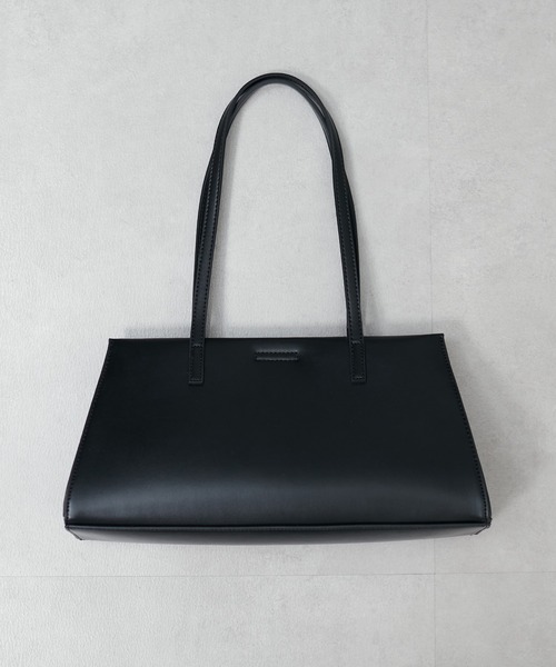 natural couture(ナチュラルクチュール)の「ガラス横長肩入れトートバッグ(ショルダーバッグ・レディース・ピンク/ブラック/アイボリー・FREE)」の4枚目の写真