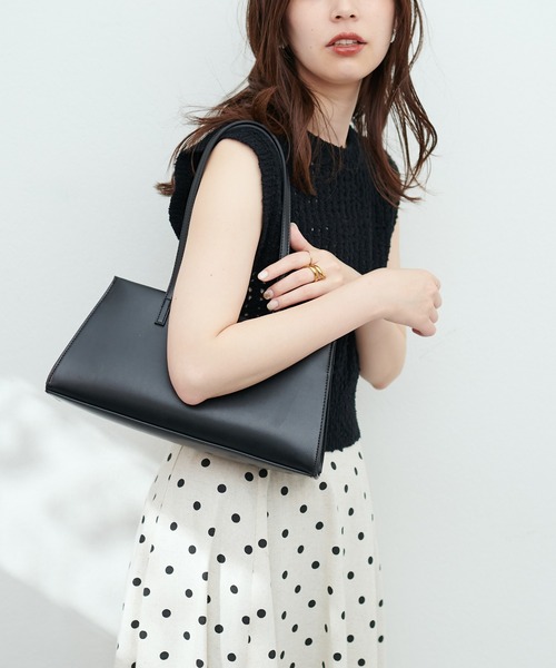 natural couture(ナチュラルクチュール)の「ガラス横長肩入れトートバッグ(ショルダーバッグ・レディース・ピンク/ブラック/アイボリー・FREE)」の13枚目の写真