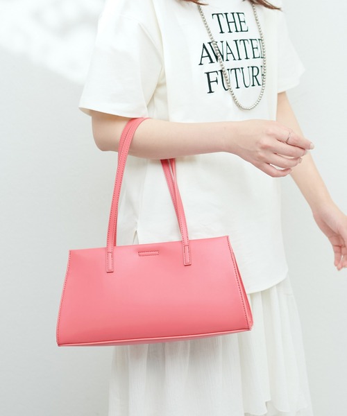 natural couture(ナチュラルクチュール)の「ガラス横長肩入れトートバッグ(ショルダーバッグ・レディース・ピンク/ブラック/アイボリー・FREE)」の15枚目の写真