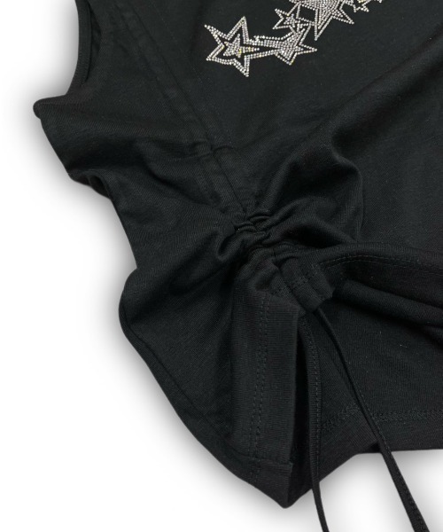 XU（エックスユー）の「ストリートファッション XU エックスユー unbalance shirring top アンバランストップス シャーリングトップス スリーブレス ノースリーブ（タンクトップ・レディース・ブラック/カーキ・ONE SIZE）」の5枚目の写真