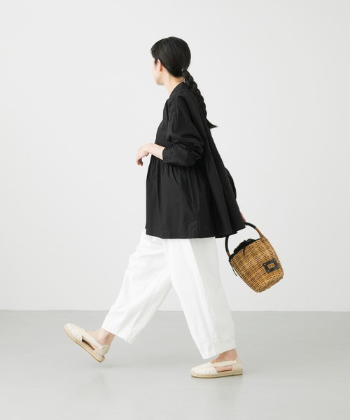 かぐれ（カグレ）の「オープンカラーギャザーシャツ（シャツ