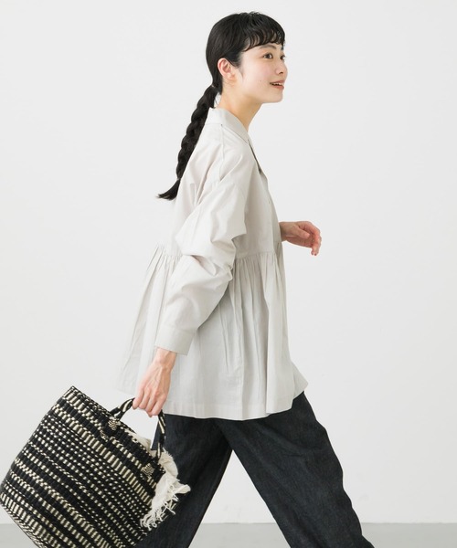 かぐれ（カグレ）の「オープンカラーギャザーシャツ（シャツ/ブラウス
