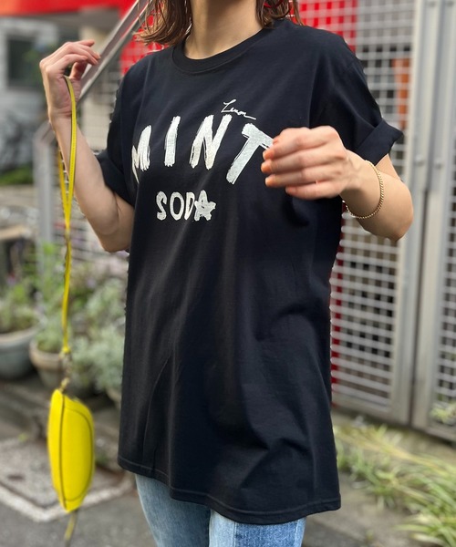 mi via loca（ミヴィアロカ）の「FRUIT of THE LOOM ペイントロゴTシャツ（Tシャツ/カットソー・レディース・ブラック/オフホワイト/ナチュラル・LARGE/X-LARGE）」の15枚目の写真