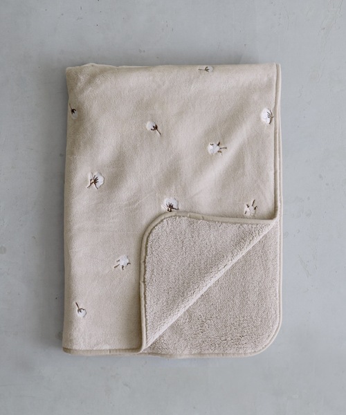 PUPPAPUPO(プッパプーポ)の「ベビーブランケット 【フランネル】 レギュラーサイズ(ベビー寝具/家具・キッズ・グレー/グリーン/アイボリー/ピンク/モカ/ホワイト系その他/ブラウン系その他/ホワイト系その他2/ホワイト系その他3/グリーン系その他/ブラウン系その他3/ホワイト×イエロー/グレー系その他/ホワイト系その他5/ピンク系その他/ホワイト系その他6/ホワイト系その他7/ベビーピンク/ブラウン系その他4/ホワイト系その他4/ブラウン系その他2・M)」の17枚目の写真