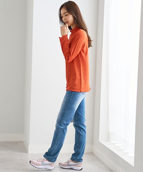 BELLUNA(ベルーナ)の「シアー楊柳素材ハイネックプルオーバー(Tシャツ/カットソー・レディース・ブラック/モカ/ブルー/オレンジ・MEDIUM/LARGE/X-LARGE)」の12枚目の写真