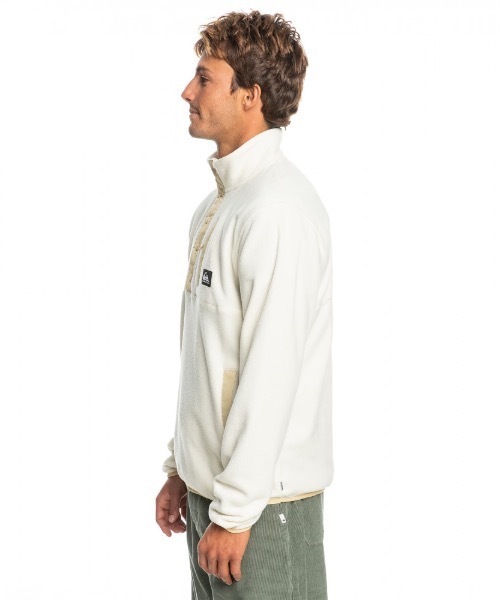 Quiksilver(クイックシルバー)の「NO DESTINATION 2 HAL/クイックシルバーワンポイントフリースジャケット(ブルゾン・メンズ・ブラック/ホワイト/グリーン/ブラック系その他・MEDIUM/X-LARGE/LARGE/SMALL)」の10枚目の写真