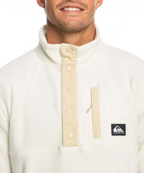 Quiksilver(クイックシルバー)の「NO DESTINATION 2 HAL/クイックシルバーワンポイントフリースジャケット(ブルゾン・メンズ・ブラック/ホワイト/グリーン/ブラック系その他・MEDIUM/X-LARGE/LARGE/SMALL)」の11枚目の写真