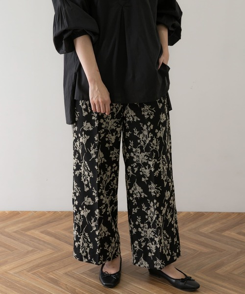 URBAN RESEARCH Sonny Label(アーバンリサーチサニーレーベル)の「アソートイージーストレートパンツ(その他パンツ・レディース・ベージュ系その他/ブラック系その他/ブラック・FREE)」の2枚目の写真