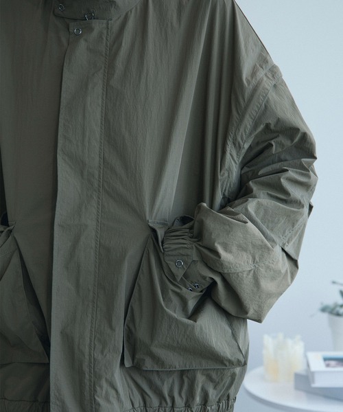 aimoha(アイモハ)の「aimoha men 2wayスタンドカラー ブルゾン(ブルゾン・メンズ・カーキ/ブラック・M/L/XL)」の5枚目の写真