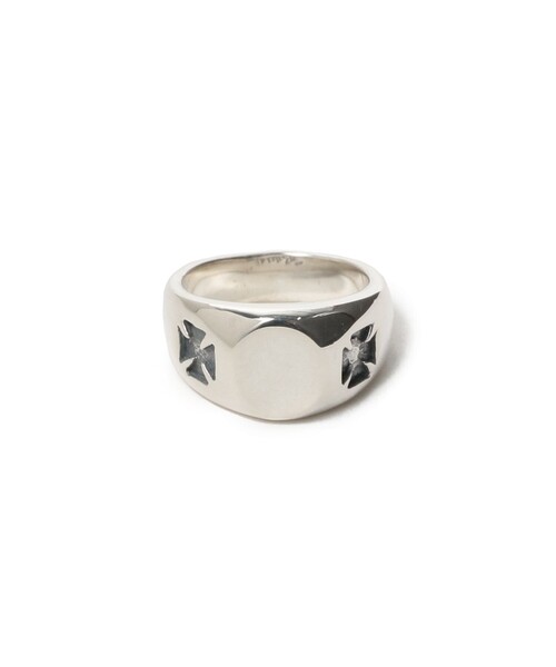 BILL WALL LEATHER(ビルウォールレザー)の「【EXCLUSIVE】Small Signet Ring(リング・メンズ・その他・US-4h/US-6h/US-5/US-5h/US-6)」の4枚目の写真