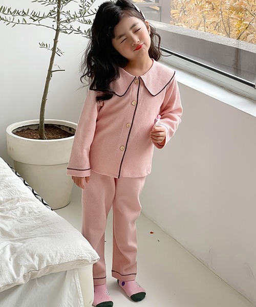 DAY CLOSET（デイ クローゼット）の「キッズ 長袖ワッフルパイピングラウンドカラールームウェア 上下2点セット（ルームウェア/パジャマ・キッズ・モカ/ピンク/アイボリー/ライラック/ベージュ系その他/コーラルピンク/グレイッシュベージュ/パープル・120cm/150cm/110cm/160cm/140cm/130cm）」の19枚目の写真