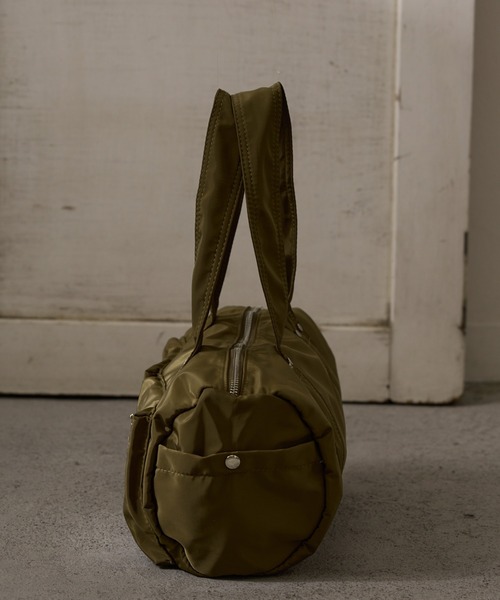 Birthday room(バースデイルーム)の「ダブルポケットナイロンボストンバック(ボストンバッグ・レディース・シルバー/ブラック/カーキ・FREE)」の19枚目の写真