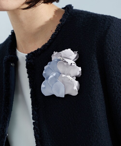 green label relaxing（グリーンレーベルリラクシング）の「フラワーミックス コサージュ（ブローチ/コサージュ・レディース・ライトブルー/その他1/ネイビー/ライトグレー/ナチュラル・FREE）」の3枚目の写真