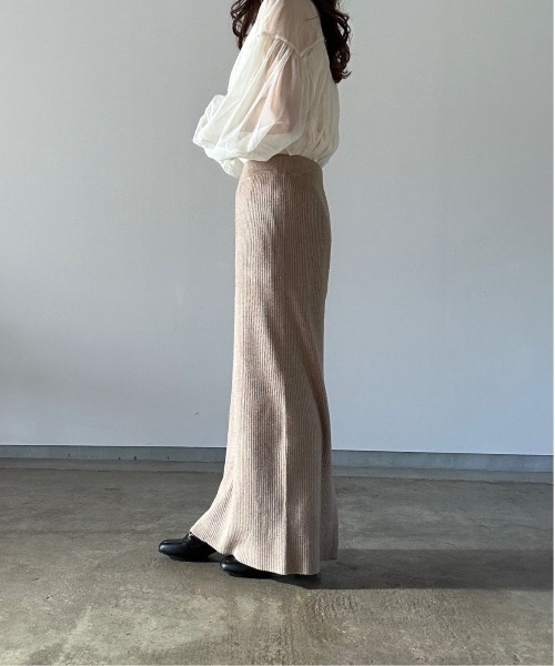 t a r o s u（タロス）の「straight rib knit skirt/ストレートリブニットスカート（スカート・レディース・ベージュ/ブラック・FREE）」の20枚目の写真