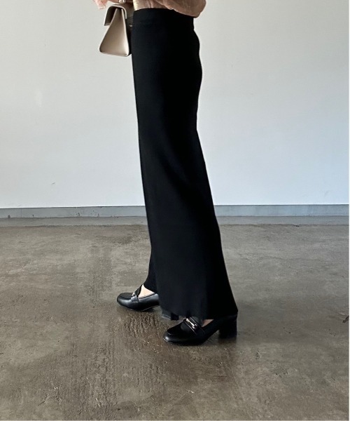 t a r o s u（タロス）の「straight rib knit skirt/ストレートリブニットスカート（スカート・レディース・ベージュ/ブラック・FREE）」の7枚目の写真