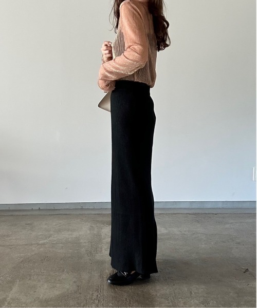 t a r o s u（タロス）の「straight rib knit skirt/ストレートリブニットスカート（スカート・レディース・ベージュ/ブラック・FREE）」の8枚目の写真