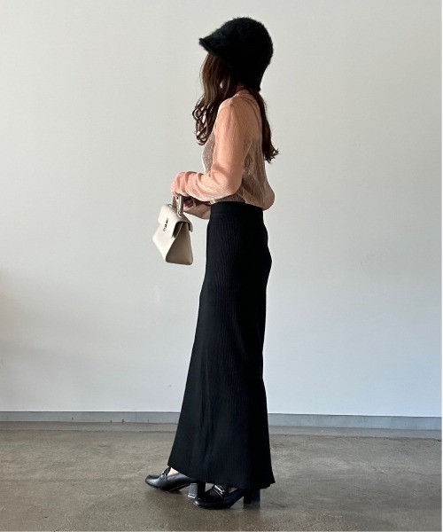 t a r o s u（タロス）の「straight rib knit skirt/ストレートリブニットスカート（スカート・レディース・ベージュ/ブラック・FREE）」の10枚目の写真