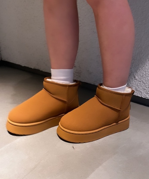 nemne store(ネンネストア)の「【Ne/Flim】ムートンショートブーツ(ブーツ・レディース・キャメル/ブラック/グレー・MEDIUM/LARGE/SMALL)」の16枚目の写真