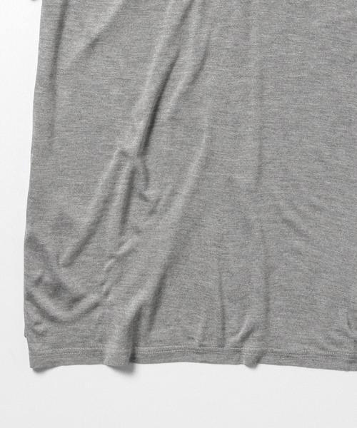 BEAMS(ビームス)の「VAPORIZE / レーヨン ルーズTee(Tシャツ/カットソー・メンズ・ホワイト/グレー/ブラック・MEDIUM/LARGE/SMALL)」の15枚目の写真