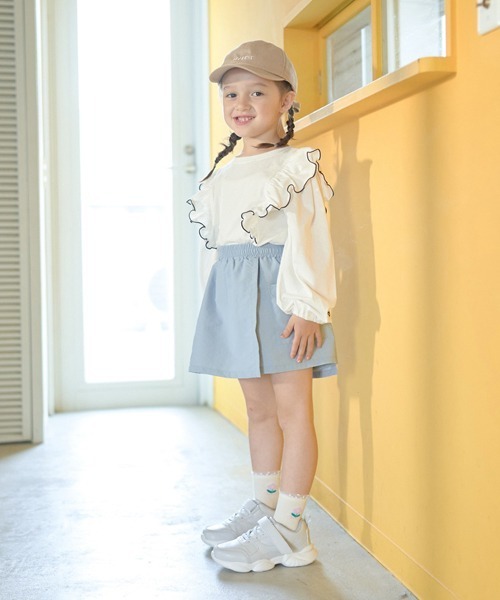 Lycee mine(リセマイン)の「【型崩れしないやわらかコットン】前後どっちでもOK!フリル長袖Tシャツ(Tシャツ/カットソー・キッズ・エメラルド/ネイビー/ライトピンク/トップグレー/サックスブルー/オフホワイト・100cm/120cm/150cm/110cm/130cm/140cm)」の7枚目の写真