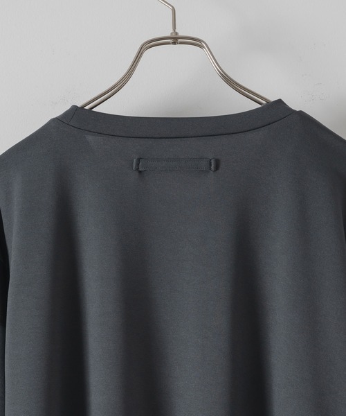 DOOPZ(ドープス)の「SWITCHING LAYERED CUTSEW - 切替レイヤードカットソー(Tシャツ/カットソー・メンズ・ブラック/チャコールグレー・LARGE/MEDIUM/SMALL)」の3枚目の写真