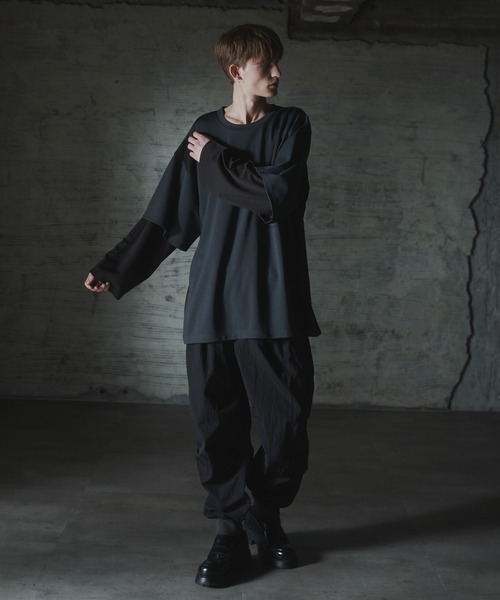 DOOPZ(ドープス)の「SWITCHING LAYERED CUTSEW - 切替レイヤードカットソー(Tシャツ/カットソー・メンズ・ブラック/チャコールグレー・LARGE/MEDIUM/SMALL)」の22枚目の写真