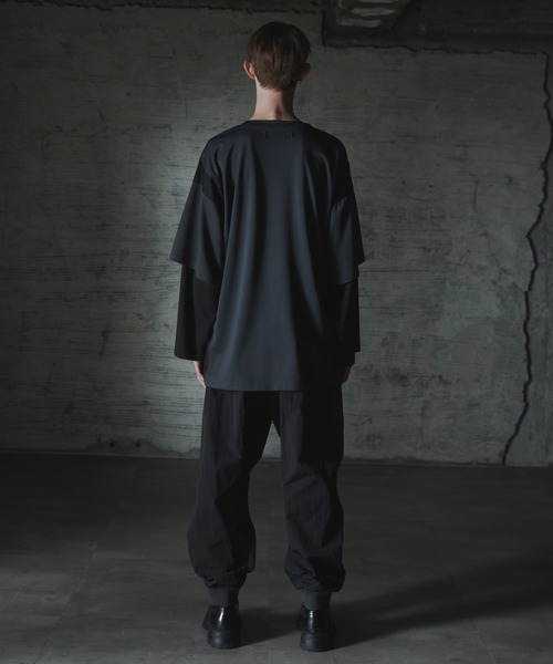 DOOPZ(ドープス)の「SWITCHING LAYERED CUTSEW - 切替レイヤードカットソー(Tシャツ/カットソー・メンズ・ブラック/チャコールグレー・LARGE/MEDIUM/SMALL)」の16枚目の写真