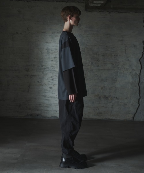 DOOPZ(ドープス)の「SWITCHING LAYERED CUTSEW - 切替レイヤードカットソー(Tシャツ/カットソー・メンズ・ブラック/チャコールグレー・LARGE/MEDIUM/SMALL)」の15枚目の写真