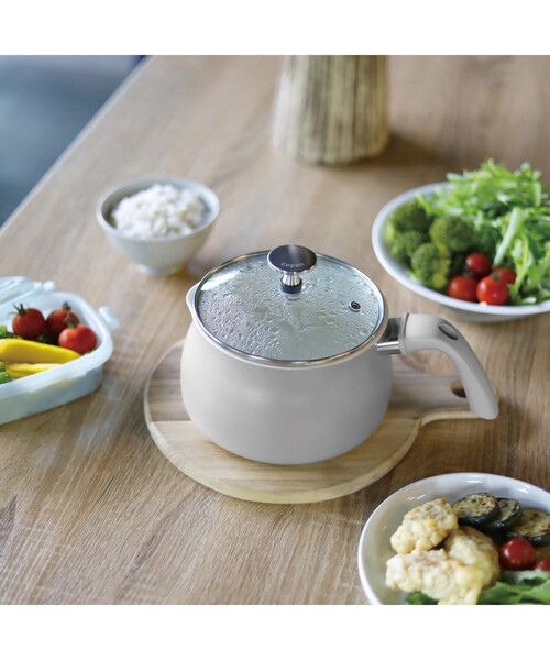 one'sterrace（ワンズテラス）の「◆CB ザル付き多用途鍋 1.8（鍋/フライパン・レディース・グレー系4/ベージュ系8・99）」の2枚目の写真