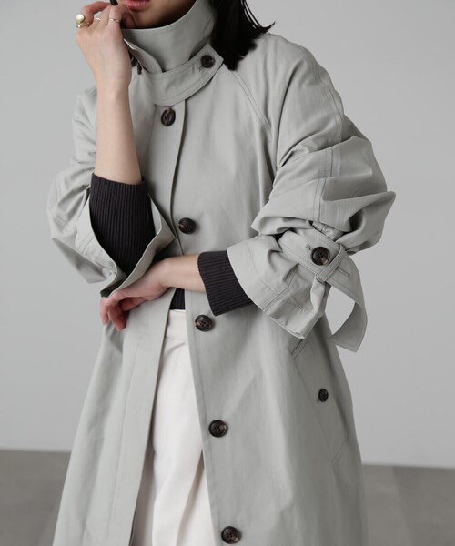 FREE'S MART（フリーズマート）の「2WAYスタンドカラーコート（トレンチコート・レディース・グレー/ベージュ/ベージュ系その他・SMALL/MEDIUM）」の2枚目の写真