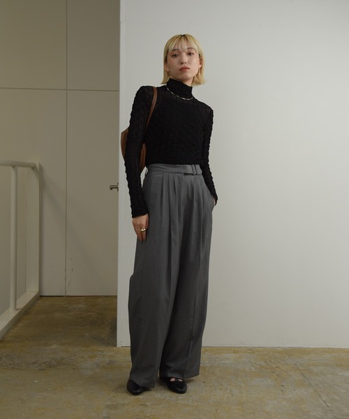 Amiur(エミレ)の「wave sheer high neck / ウェーブシアーハイネック(Tシャツ/カットソー・レディース・ブラック/ホワイト・FREE)」の4枚目の写真