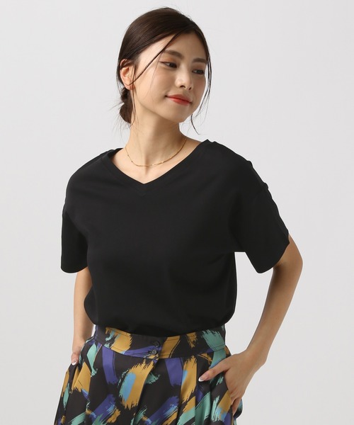 BAYFLOW(ベイフロー)の「VネックシルケットT(Tシャツ/カットソー・レディース・ラベンダー/ブルー/ブラック/オフホワイト/グレイッシュベージュ・X-SMALL/LARGE/MEDIUM/SMALL)」の3枚目の写真