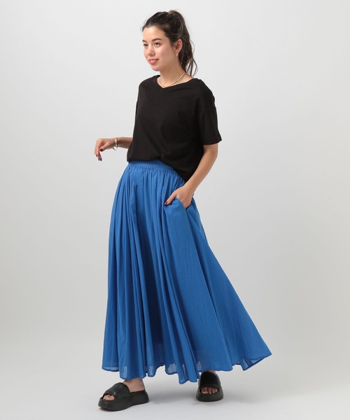 BAYFLOW(ベイフロー)の「VネックシルケットT(Tシャツ/カットソー・レディース・ラベンダー/ブルー/ブラック/オフホワイト/グレイッシュベージュ・X-SMALL/LARGE/MEDIUM/SMALL)」の19枚目の写真