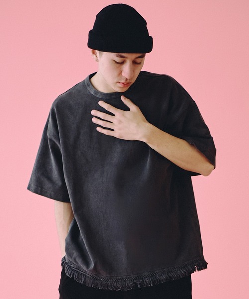 Universal Style Wear（ユニバーサルスタイルウェア）の「Universal Style Wear フリンジ Tee（Tシャツ/カットソー・メンズ・スミクロ/ブラウン/カーキ/グレイッシュベージュ・MEDIUM/X-LARGE/LARGE）」の2枚目の写真