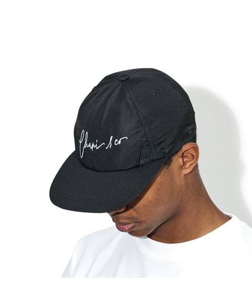 CHARI&CO(チャリアンドコー)の「SCRIPT SUNSHADE 6PANEL CAP(キャップ・メンズ・ブラック・FREE)」の2枚目の写真