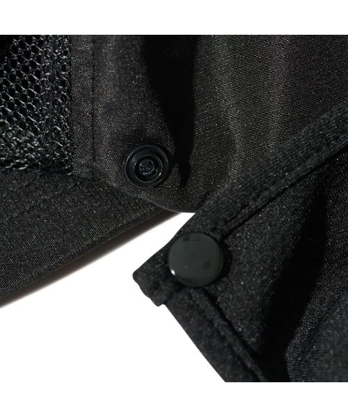 CHARI&CO(チャリアンドコー)の「SCRIPT SUNSHADE 6PANEL CAP(キャップ・メンズ・ブラック・FREE)」の12枚目の写真