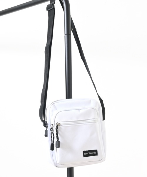 Honeys（ハニーズ）の「スクエアミニショルダーバッグ（ショルダーバッグ・レディース・ホワイト/ブラック/ベージュ系その他/スミクロ・FREE）」の2枚目の写真