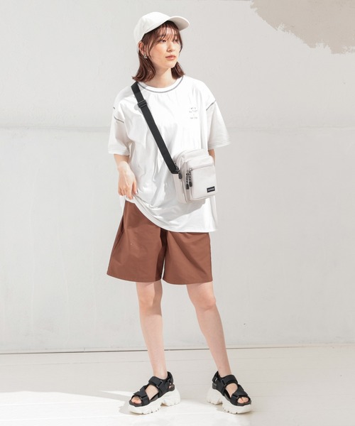 Honeys（ハニーズ）の「スクエアミニショルダーバッグ（ショルダーバッグ・レディース・ホワイト/ブラック/ベージュ系その他/スミクロ・FREE）」の20枚目の写真