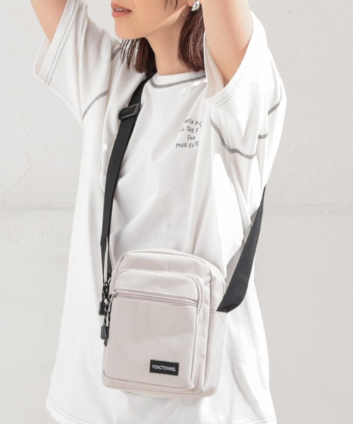 Honeys（ハニーズ）の「スクエアミニショルダーバッグ（ショルダーバッグ・レディース・ホワイト/ブラック/ベージュ系その他/スミクロ・FREE）」の22枚目の写真