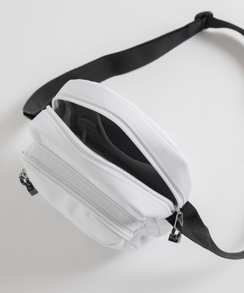 Honeys（ハニーズ）の「スクエアミニショルダーバッグ（ショルダーバッグ・レディース・ホワイト/ブラック/ベージュ系その他/スミクロ・FREE）」の13枚目の写真