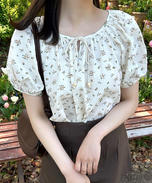 Cham.（チャム）の「2way花柄リボントップス（シャツ/ブラウス・レディース・ベージュ/ブルー・F）」の13枚目の写真