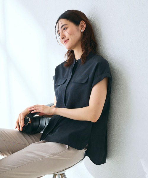 CROSS FUNCTION（クロスファンクション）の「《洗える・シワになりにくい・UVカット・接触冷感》サマナチュラバンドカラーブラウス【CF/クロスファンクション】（シャツ/ブラウス・レディース・モカ/ネイビー/ピンク/ライトベージュ/ライトブルー/チャコールグレー/ダークベージュ/ペールイエロー/ダークオレンジ/ブルー/ライトイエロー/ミント/カーキ・S/M/L/LL）」の16枚目の写真